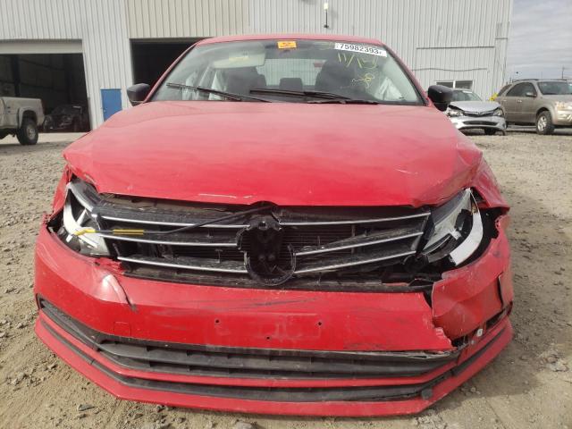 3VW2K7AJ3FM354214 - 2015 VOLKSWAGEN JETTA BASE RED photo 5