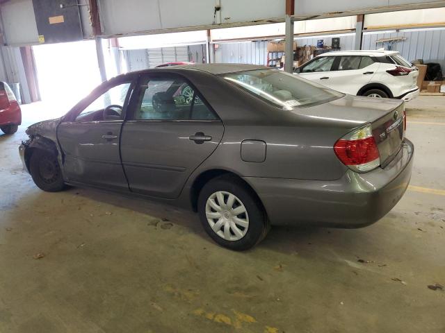 4T1BE32K25U614621 - 2005 TOYOTA CAMRY LE GRAY photo 2