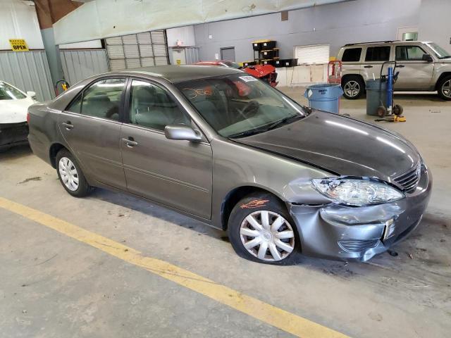 4T1BE32K25U614621 - 2005 TOYOTA CAMRY LE GRAY photo 4
