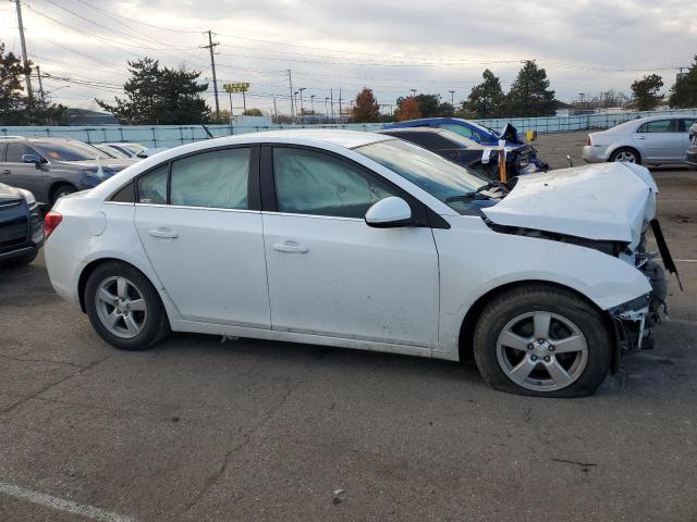 1G1PC5SB8D7139963 - 2013 CHEVROLET CRUZE LT WHITE photo 4