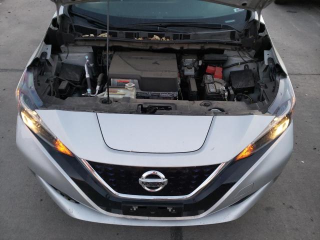 1N4AZ1BP7LC310553 - 2020 NISSAN LEAF S SILVER photo 11