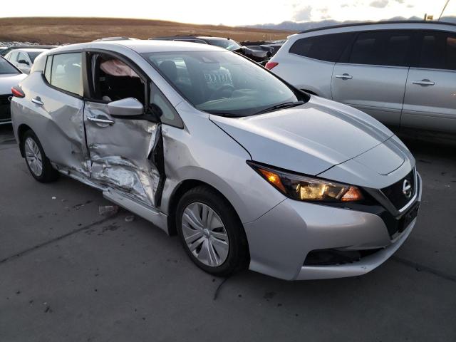 1N4AZ1BP7LC310553 - 2020 NISSAN LEAF S SILVER photo 4