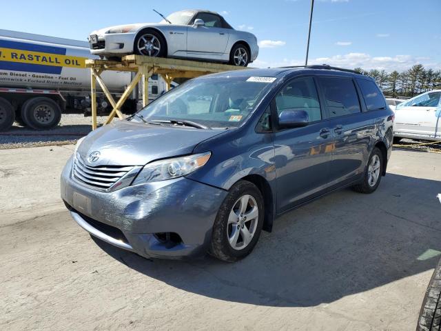 2017 TOYOTA SIENNA LE, 