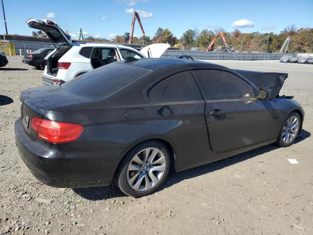 WBAKE3C54DE771800 - 2013 BMW 328 I BLACK photo 3