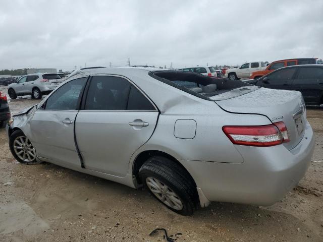 JTNBF3EK4A3002770 - 2010 TOYOTA CAMRY BASE SILVER photo 2