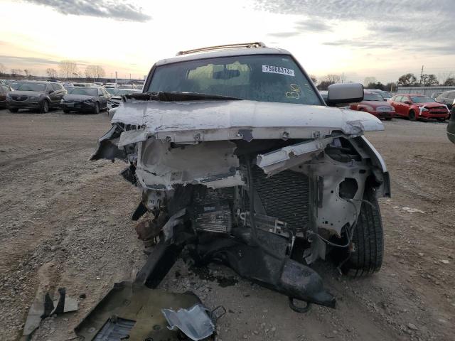 5LMFU28RX4LJ34783 - 2004 LINCOLN NAVIGATOR SILVER photo 5