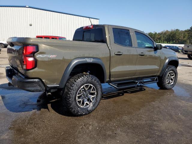 1GCPTFEK1P1266599 - 2023 CHEVROLET COLORADO ZR2 GREEN photo 3