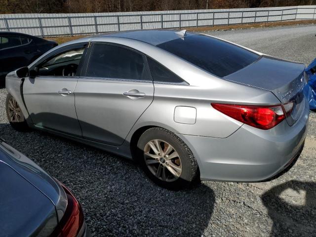 5NPEB4AC8DH649148 - 2013 HYUNDAI SONATA GLS SILVER photo 2