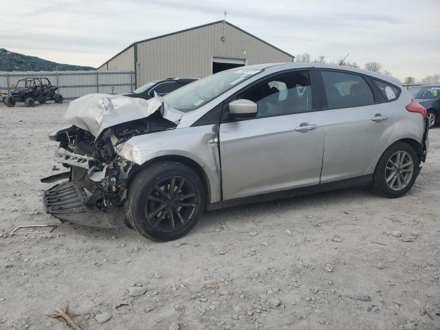 1FADP3K24JL218249 - 2018 FORD FOCUS SE SILVER photo 1