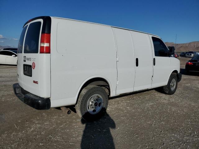 1GTW7FCA2D1176318 - 2013 GMC SAVANA G2500 WHITE photo 3