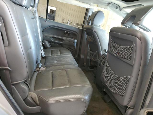 5FNYF28516B031314 - 2006 HONDA PILOT EX SILVER photo 11