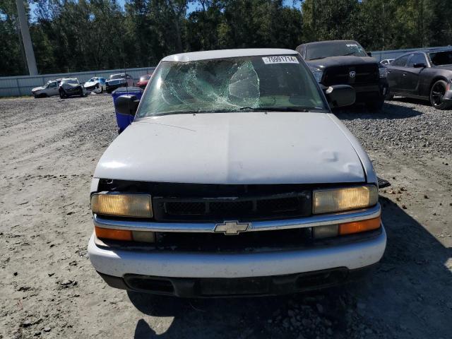 1GCCS19W728261120 - 2002 CHEVROLET S TRUCK S10 WHITE photo 5