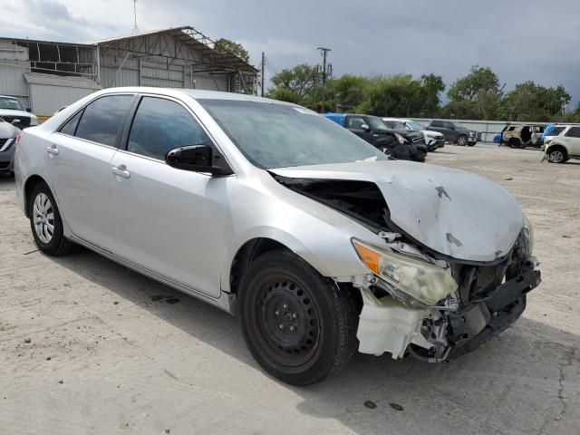 4T1BF1FKXDU640409 - 2013 TOYOTA CAMRY L SILVER photo 4