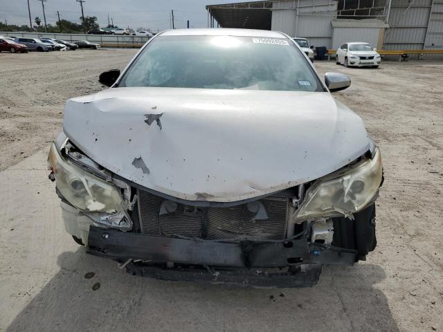 4T1BF1FKXDU640409 - 2013 TOYOTA CAMRY L SILVER photo 5