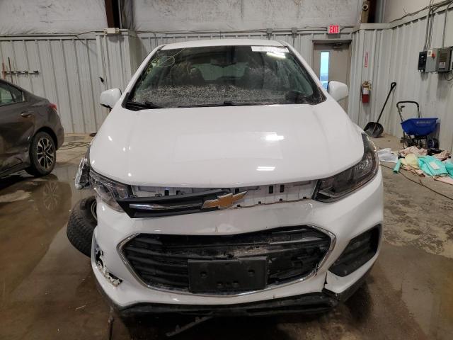 3GNCJNSBXLL198462 - 2020 CHEVROLET TRAX LS WHITE photo 5