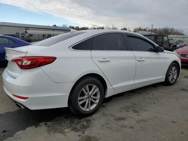 5NPE24AF2GH287817 - 2016 HYUNDAI SONATA SE WHITE photo 3