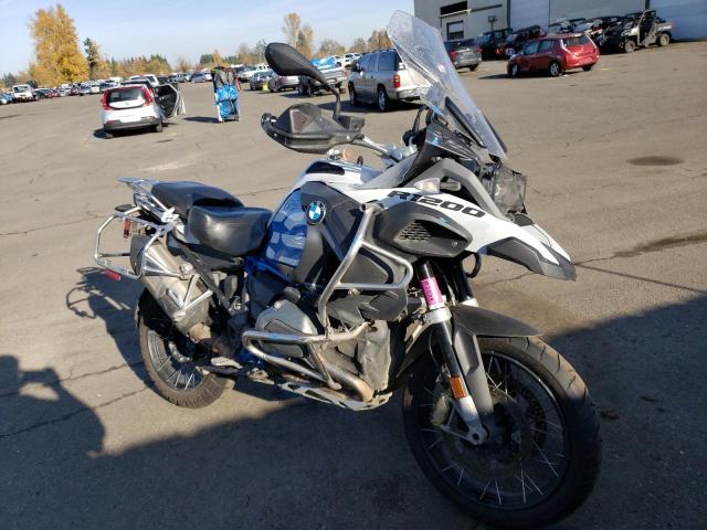 WB10A1201JZ953245 - 2018 BMW R1200 GS ADVENTURE WHITE photo 1