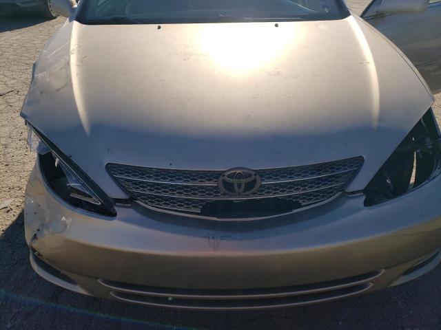 4T1BE32K92U098768 - 2002 TOYOTA CAMRY LE GOLD photo 11