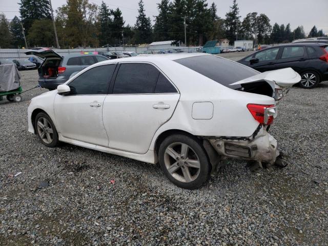 4T1BF1FK9EU460985 - 2014 TOYOTA CAMRY L WHITE photo 2