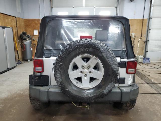 1J4FA24108L591411 - 2008 JEEP WRANGLER X SILVER photo 6