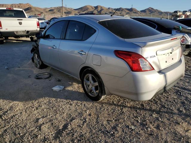 3N1CN7AP7JL883153 - 2018 NISSAN VERSA S SILVER photo 2