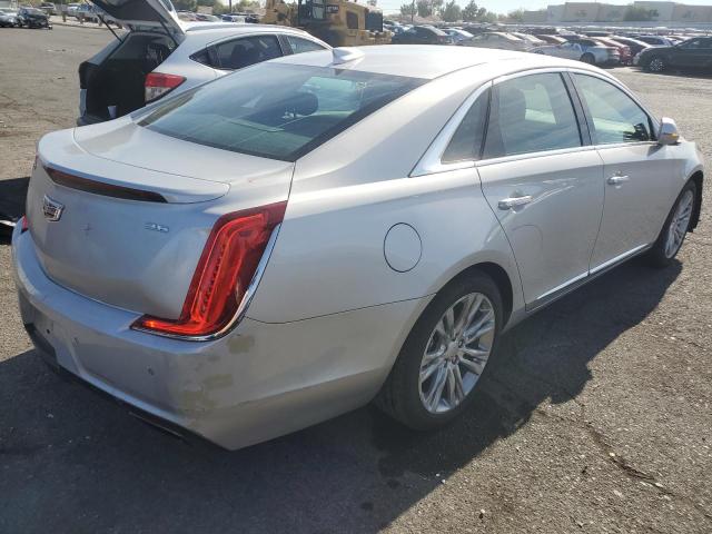 2G61M5S31J9118209 - 2018 CADILLAC XTS LUXURY SILVER photo 3