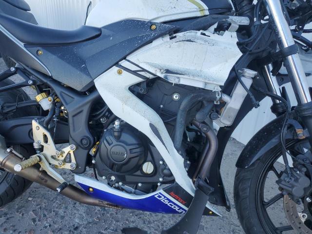 MH3RH15Y4HK003019 - 2017 YAMAHA YZFR3 A WHITE photo 7