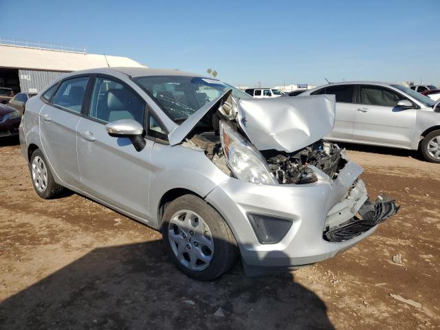 3FADP4BJ0DM205434 - 2013 FORD FIESTA SE SILVER photo 4