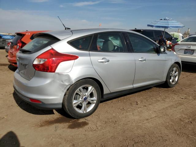 1FADP3K28EL260820 - 2014 FORD FOCUS SE SILVER photo 3