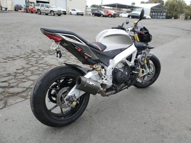 ZD4TYU004GS000180 - 2016 APRILIA TUONO V4 1100 RR SILVER photo 4