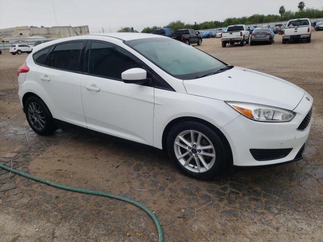 1FADP3K29JL331114 - 2018 FORD FOCUS SE WHITE photo 4