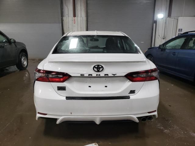 4T1T11BK3PU107038 - 2023 TOYOTA CAMRY SE NIGHT SHADE WHITE photo 6