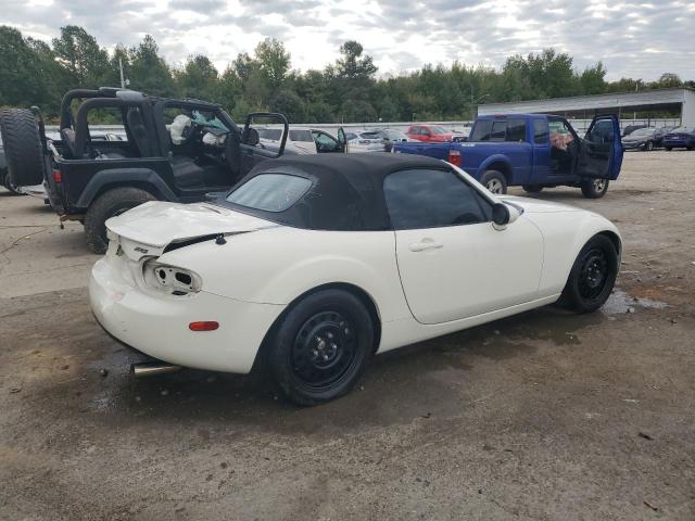 JM1NC25F170134970 - 2007 MAZDA MX-5 MIATA WHITE photo 3