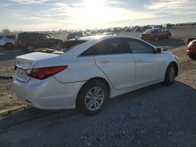 5NPEB4AC0CH386085 - 2012 HYUNDAI SONATA GLS WHITE photo 3