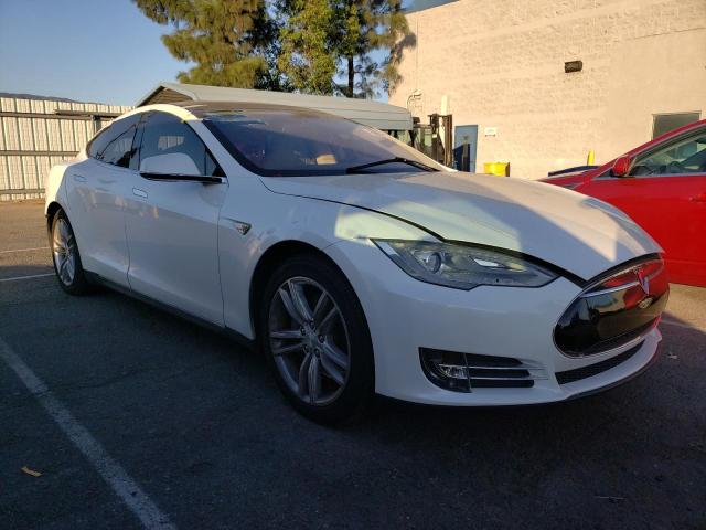5YJSA1DP2DFP06252 - 2013 TESLA MODEL S თეთრი ფოტო 4