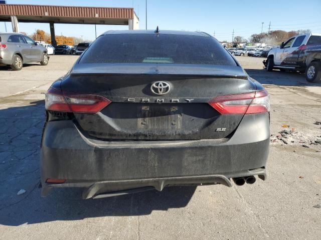 4T1G11AK9MU532746 - 2021 TOYOTA CAMRY SE BLACK photo 6