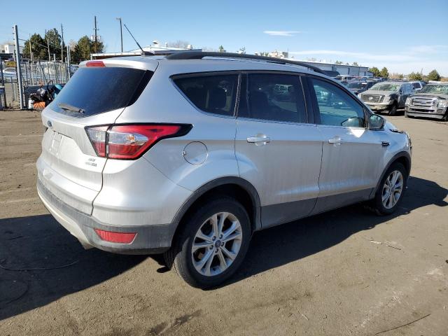 1FMCU9GD2JUD07738 - 2018 FORD ESCAPE SE SILVER photo 3