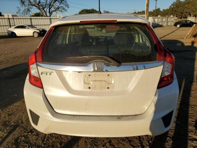 3HGGK5H89FM756059 - 2015 HONDA FIT EX WHITE photo 6