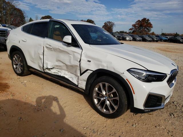 5UXCY6C03M9F01259 - 2021 BMW X6 XDRIVE40I WHITE photo 4