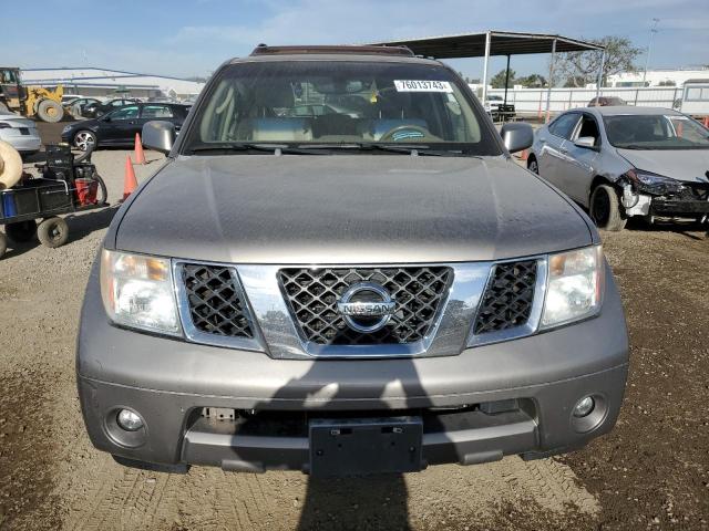 5N1AR18U65C774715 - 2005 NISSAN PATHFINDER LE GRAY photo 5