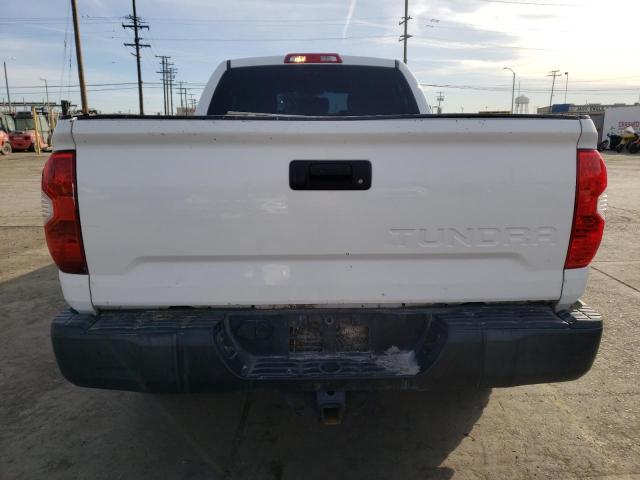 5TFRM5F1XGX105879 - 2016 TOYOTA TUNDRA DOUBLE CAB SR/SR5 WHITE photo 6