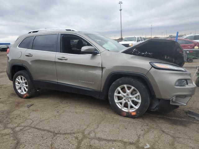 1C4PJMCB6GW286055 - 2016 JEEP CHEROKEE LATITUDE TAN photo 4