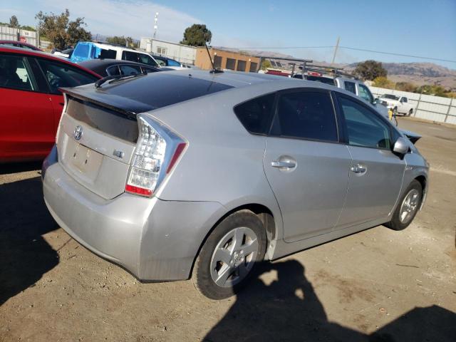 JTDKN3DU0B0267439 - 2011 TOYOTA PRIUS SILVER photo 3