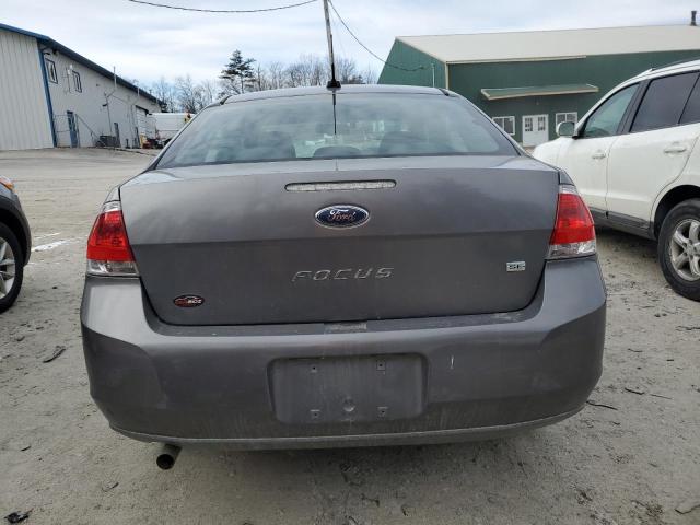 1FAHP3FN9BW125474 - 2011 FORD FOCUS SE GRAY photo 6