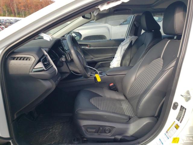 4T1T11BK7PU079437 - 2023 TOYOTA CAMRY SE NIGHT SHADE WHITE photo 7