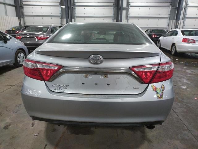 4T1BF1FK8HU387970 - 2017 TOYOTA CAMRY LE SILVER photo 6