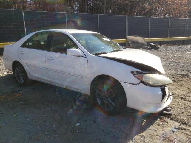 4T1BE32K15U429914 - 2005 TOYOTA CAMRY LE WHITE photo 4