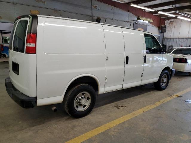 1GCWGAFF6H1135206 - 2017 CHEVROLET EXPRESS G2 WHITE photo 3