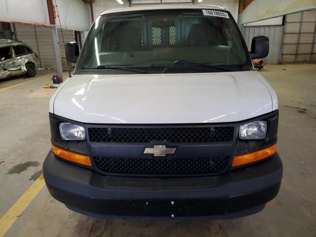 1GCWGAFF6H1135206 - 2017 CHEVROLET EXPRESS G2 WHITE photo 5