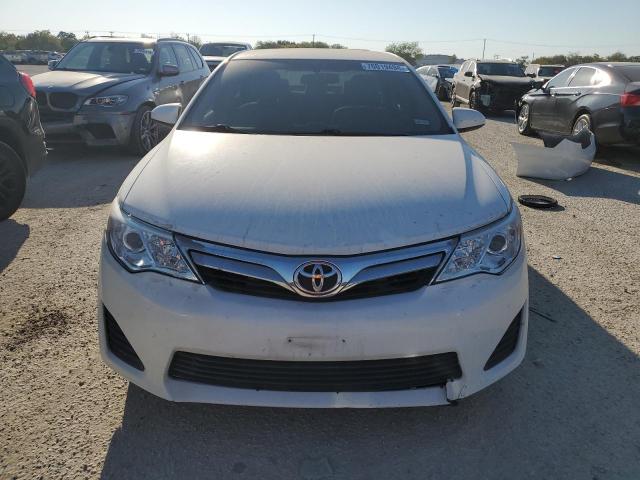 4T1BF1FK8CU531915 - 2012 TOYOTA CAMRY BASE WHITE photo 5